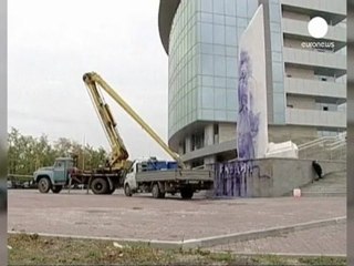 Rusya'da Yeltsin anıtına saldırı