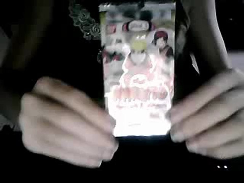 ouverture d'un booster naruto