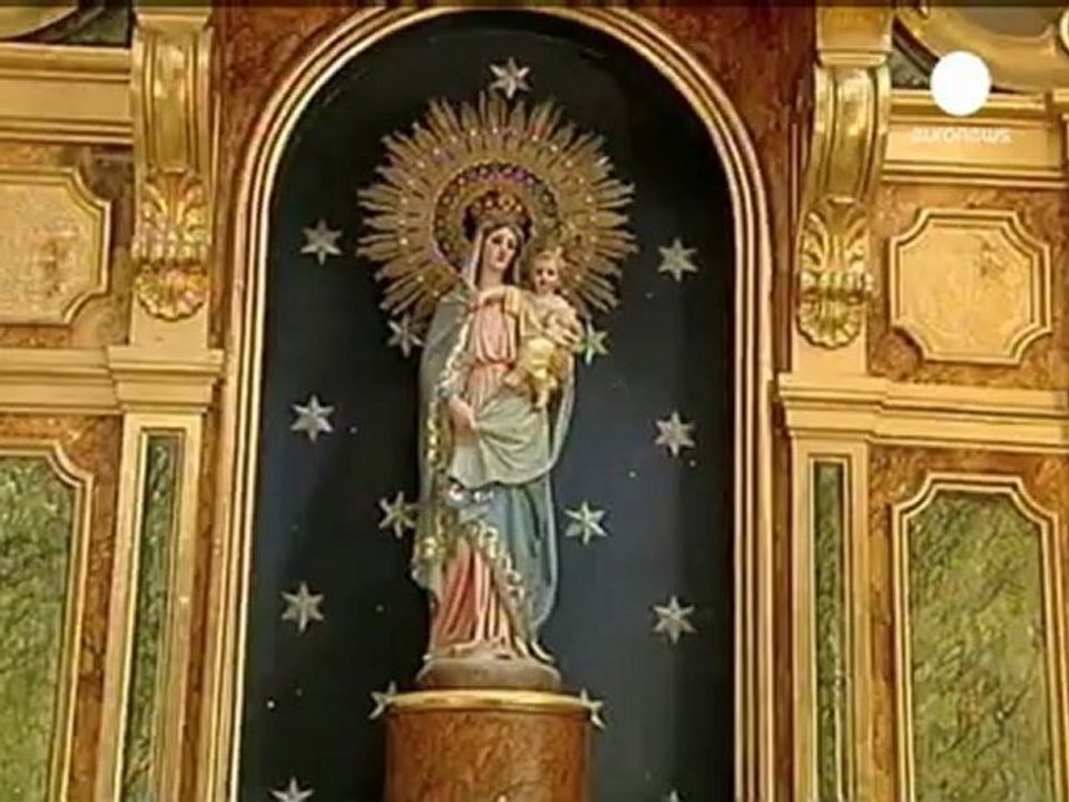 Botched fresco draws crowds to Spanish town