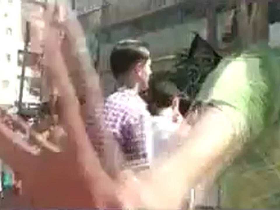 Syria فري برس  حلب طريق الباب مظاهرة للتاكيد على الاستمرار حتى اسقاط النظام  24-8-2012