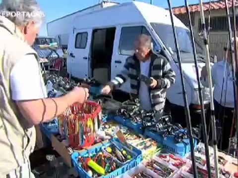 MARSEILLAN - 2012 - LES PUCES et la BROCANTE avec Michel DESNOS