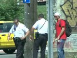 Blague du faux graffiti au policier