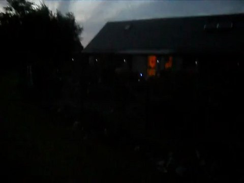 prototype jean-jacques 46 l eolienne sur mat de nuit