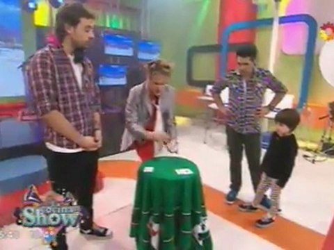 Pedro en la Cocina 6 (Pedro ayudante de magia) - 25 de Agosto