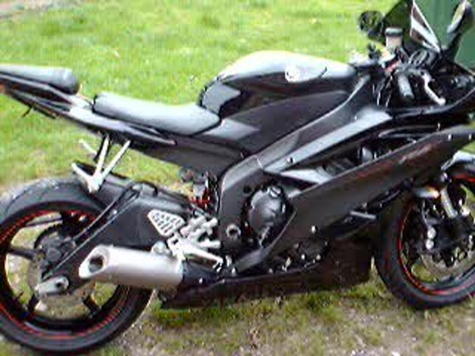 son pot d'origine r6 2006