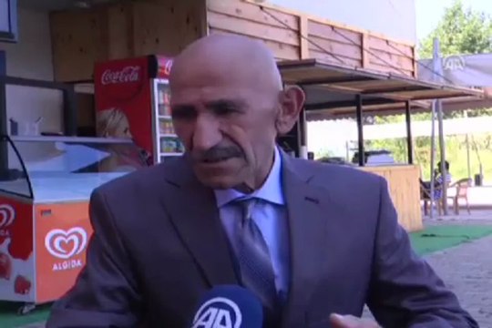 Eşine 50 yıl sonra geliklik giydirdi