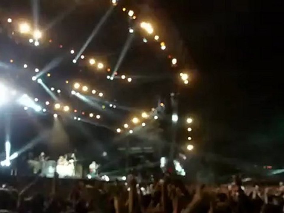 The Black Keys - Lonely Boy @ Rock en Seine 2012