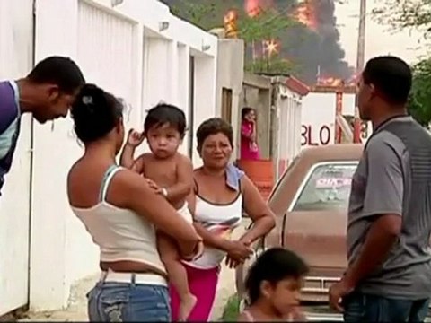 Explosion kills 39 at oil refinery