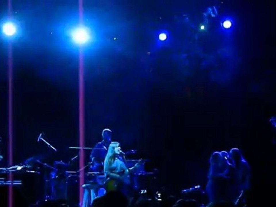 FEIST - MY MOON MY MAN (ISTANBUL 2012)