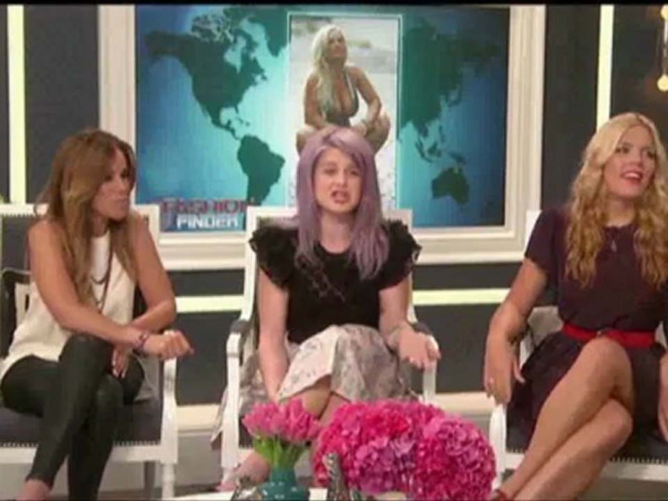 Fashion Police: Coco-stipation.