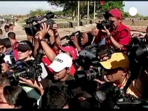 Venezuela: Chavez visits oil refinery after deadly blast