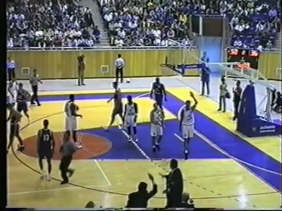 1999-2000 sezonu Cumhurbaşkanlığı Kupası maçı Tofaş-Efes Pilsen