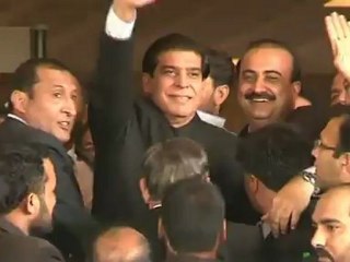 Pakistani PM appears before Supreme Court