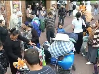 Roma families expelled from illegal camp in France