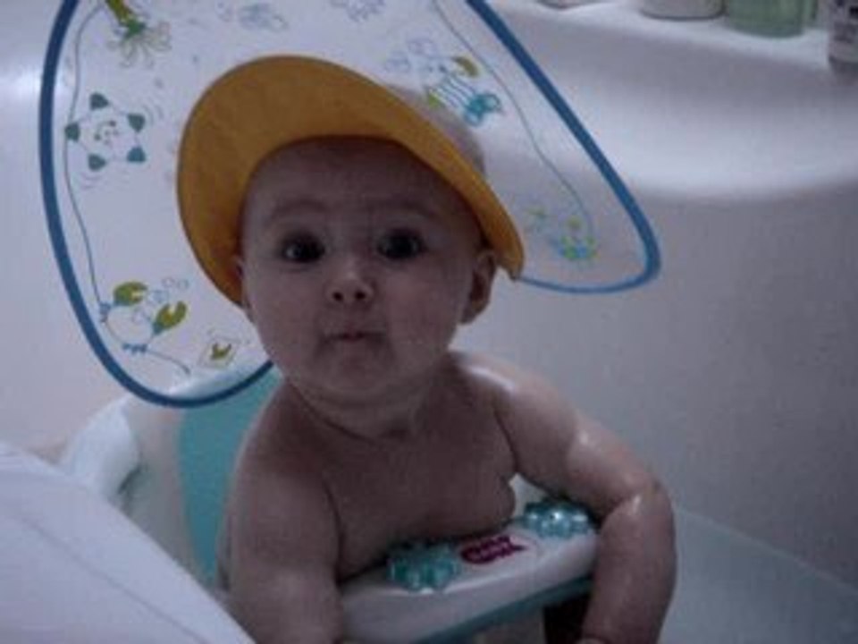 Jade 6 mois et 3 semaines 001