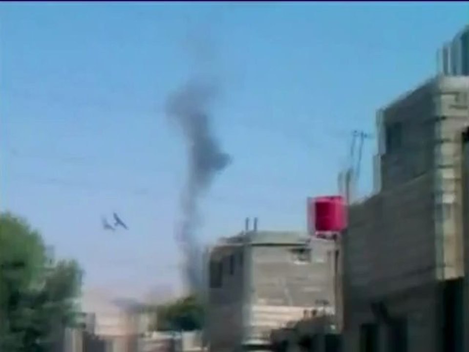 Video: Syrian Army helicopter downed over Damascus, crashes in flames
