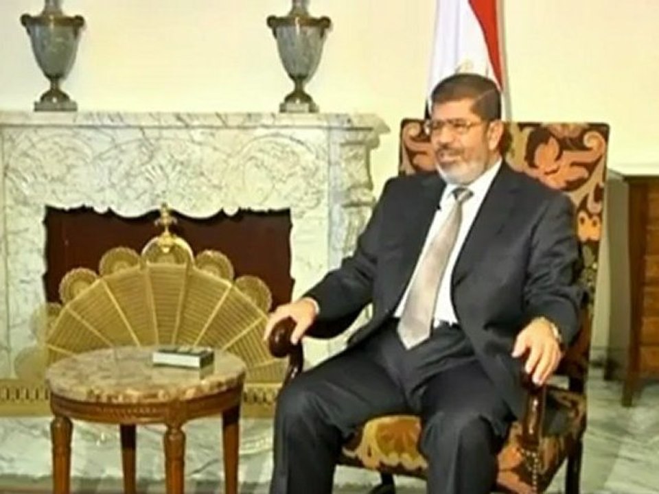 Mursi calls for support for Syrian people; rules out military action