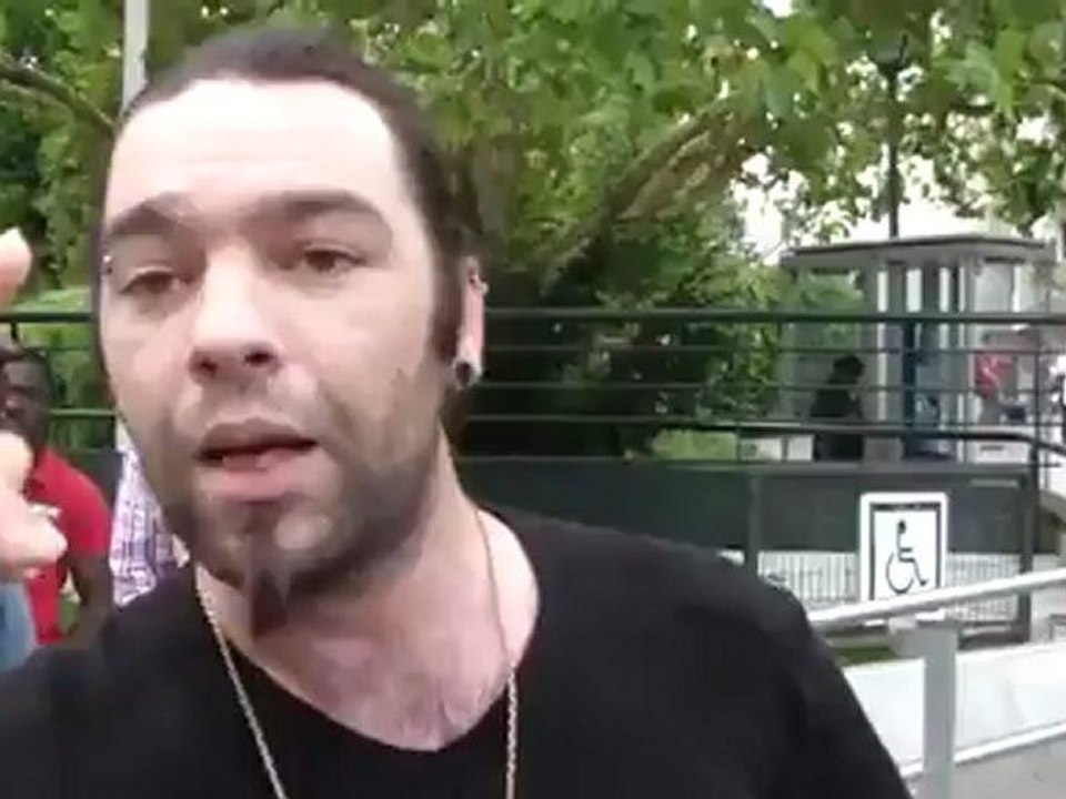 UN FRERE AGRESSÉ PENDANT L` ÉVANGELISATION DE RUE....Jesus Revient Bientot