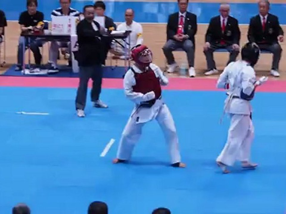 硬式空手120826　一般男子　有級　決勝