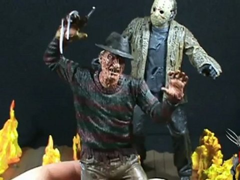 Throwback - Neca Freddy Vs Jason Deluxe Boxed Set