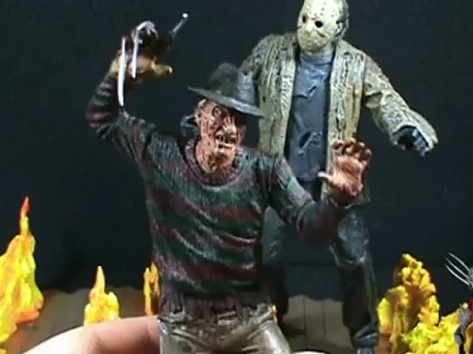 Throwback - Neca Freddy Vs Jason Deluxe Boxed Set