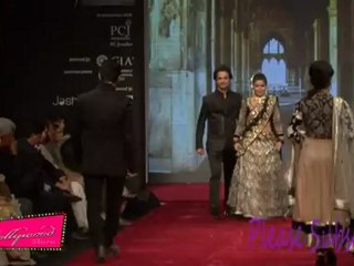 Vivian Dsena Walks Ramp with Priya Chauhan IIJW
