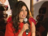 Sexy Priyanka Chopra Likely To Perform Mujra For John Abraham - Bollywood Hot