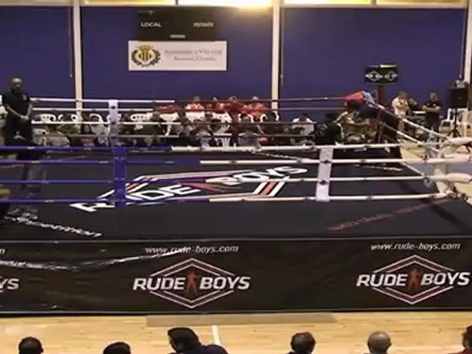 velada kick boxing Villarreal 12 de noviembre de 2011 combate 1