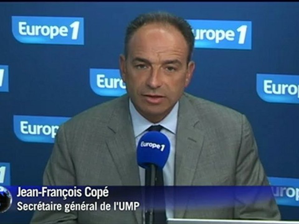 Copé (UMP): "Conservatisme absolu" de Hollande