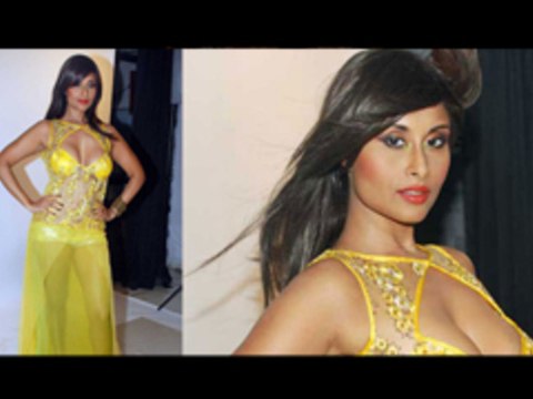 Australian Model Aiysha Saagar To Enter Bollywood Soon