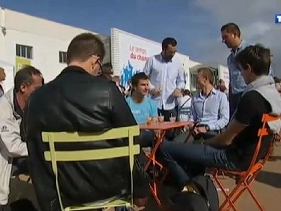 Universités d'été La Rochelle 2012 - Interviews de militants du MJS Vendée - JT TF1