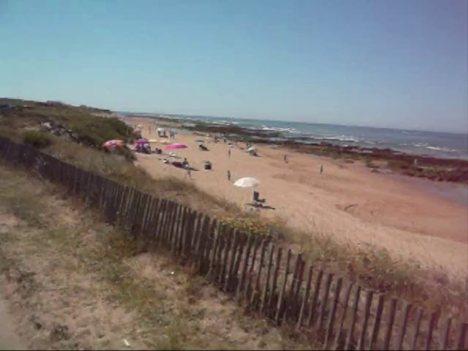 Côte vendéenne avant les Sables d'Olonne.wmv