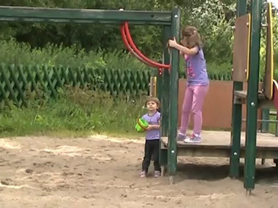 MOV008