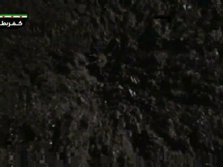 Syria فري برس  كفربطنا ريف دمشق  احد قظائف الهاون التي سقطت  29-8-2012