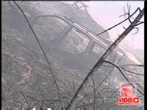Vietri sul mare (SA) - Incendio sui binari stop a treni sulla Nocera- Salerno (27.08.12)