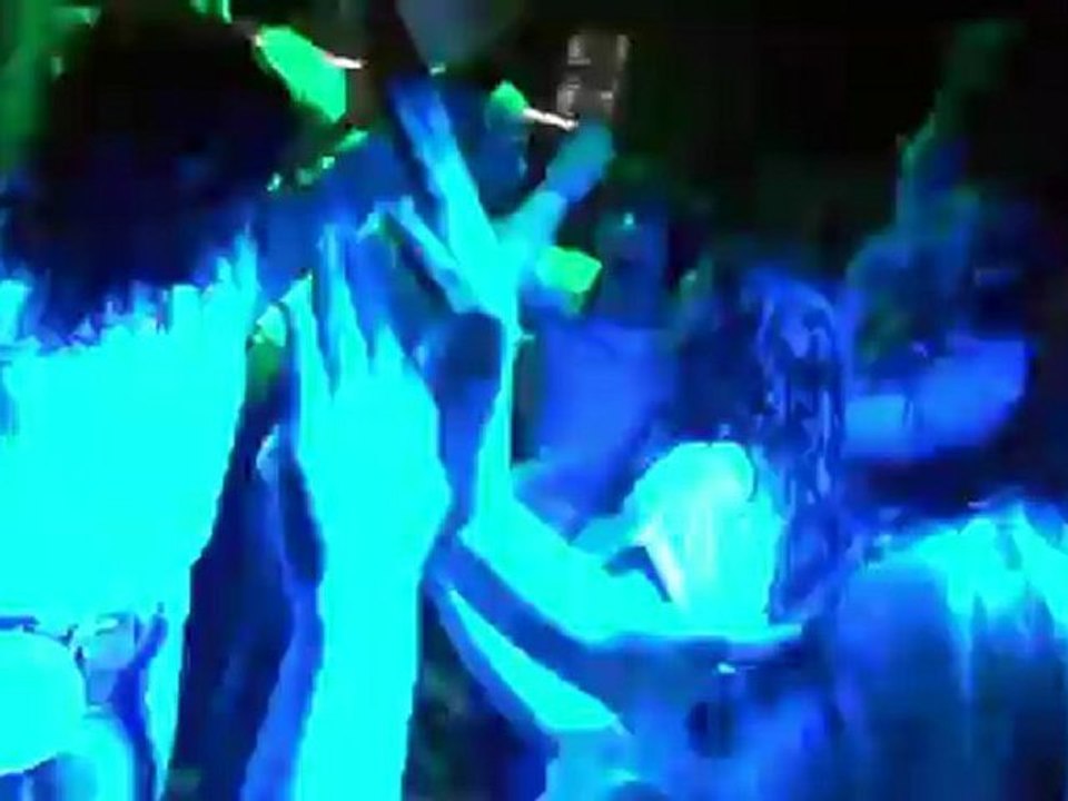 The Booty Shakin 18.08.2012