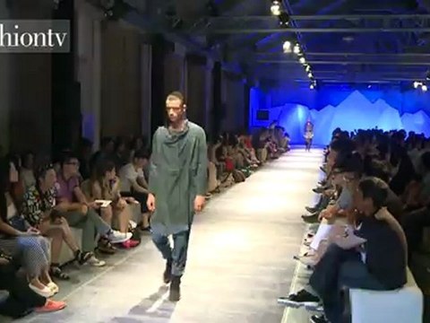 Luxury in Beijing: Simongao Fall 2012 Show | FashionTV