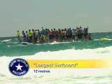 Le plus de gens sur une planche de surf - Guinness World Records 2012