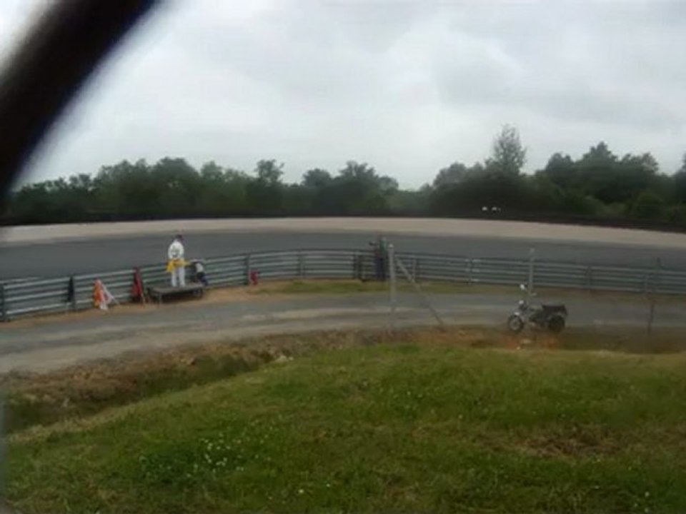 Téléphoner moins cher, téléphoner pas cher Bisatel, sponsor moto