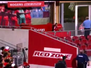 Un gatto nero in campo e il Toronto perde