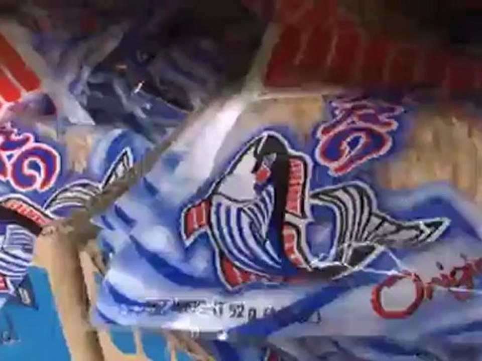 مصممة أزياء فيتنامية | يوروماكس