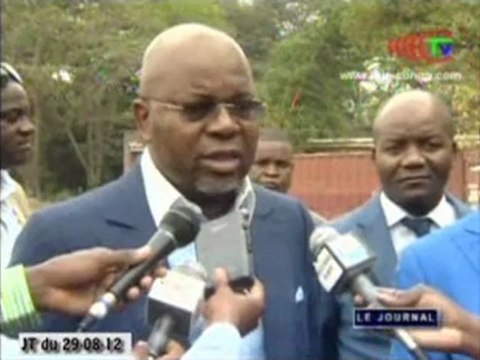 Travaux de construction du laboratoire pharmaceutique de fabrication de l’arthé amoquineLe ministre en charge de la recherche scientifique a visité les travaux de construction du laboratoire pharmaceutique de fabrication de l’arthé amoquine.