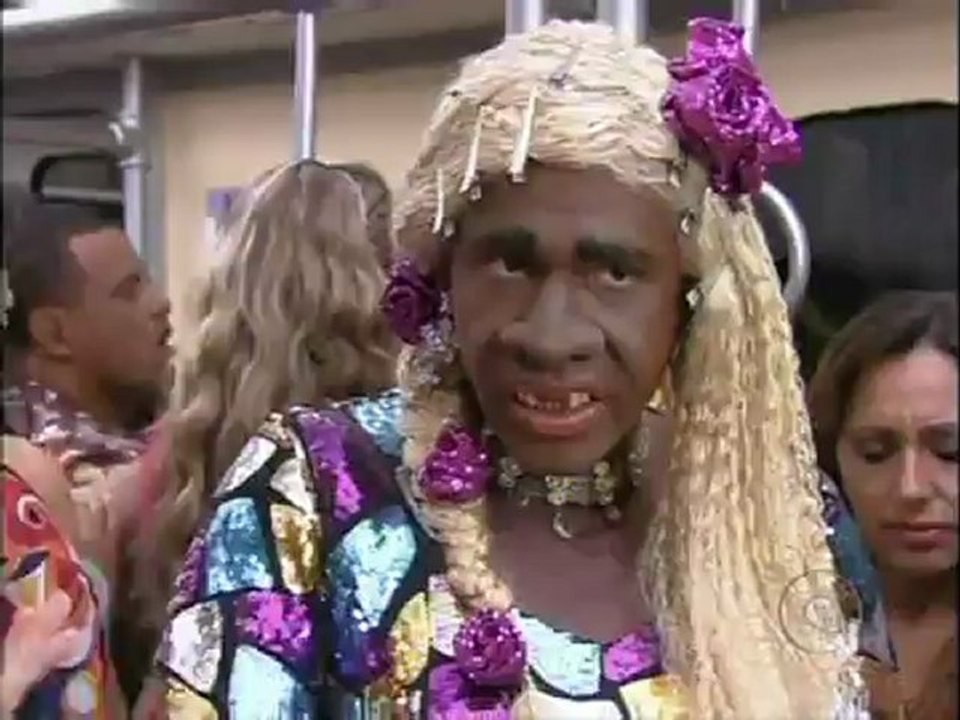 Adelaide 25/08/2012 Zorra Total Completo