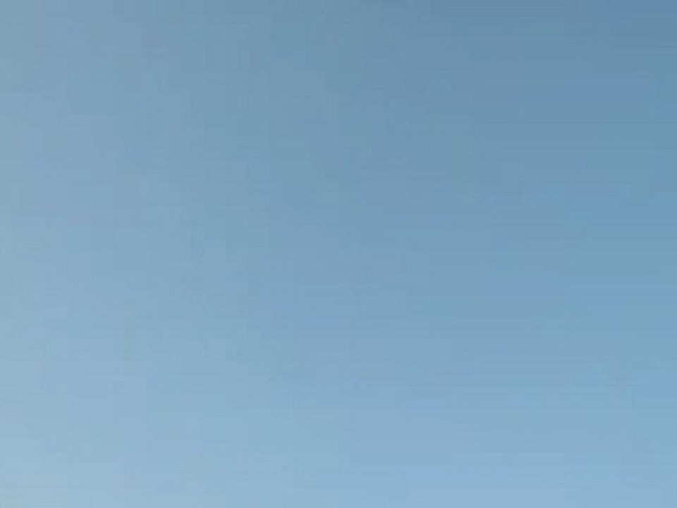 Syria فري برس  ادلب - تفتناز - قصف بالطيران المروحي على المدينة -29-8-2012