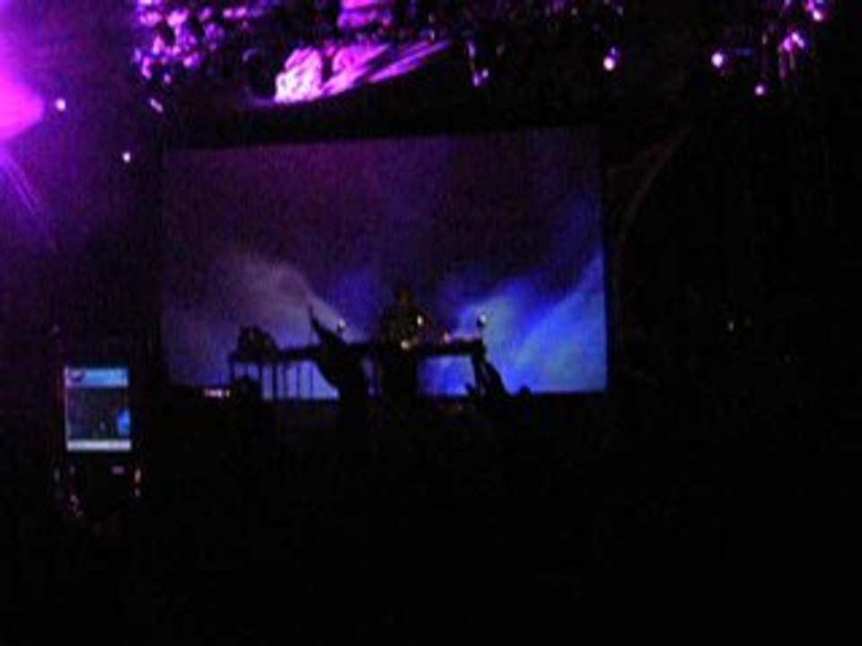 Dj shadow-mongrel live