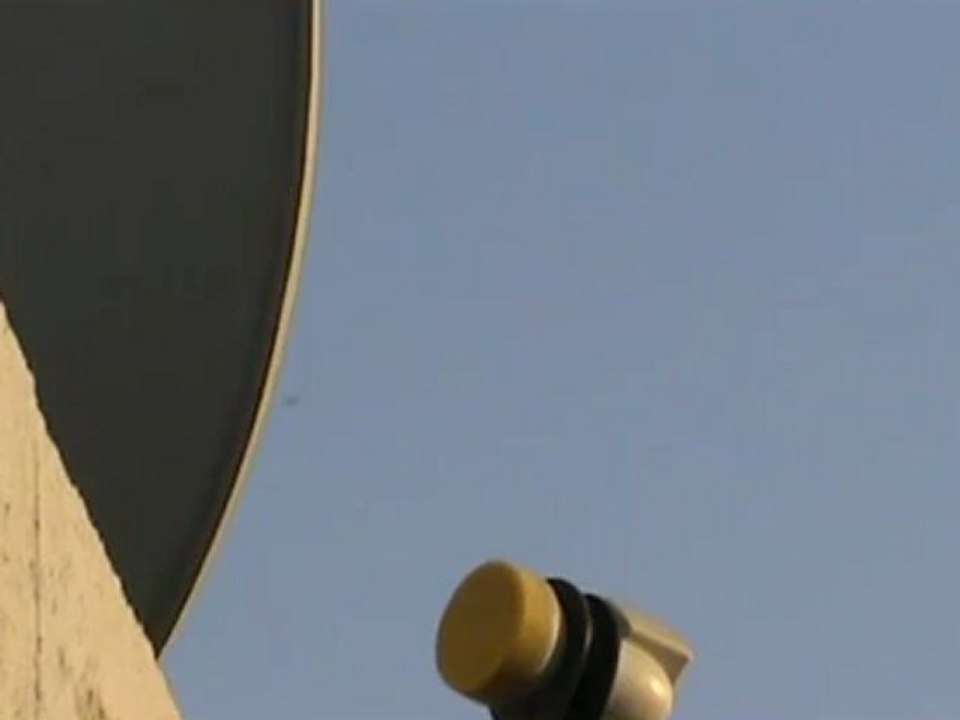 Syria فري برس  حمص الصامدة الطيران الحربي في سماء مدينة حمص 29 8 2012