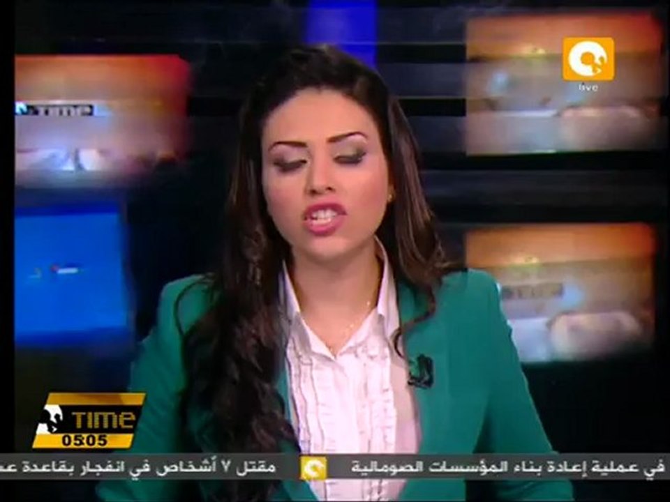 احتشاد المئات بالإسكندرية أمام مسجد القائد إبراهيم