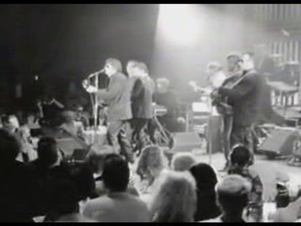 Roy Orbison - Oh Pretty Woman (1987)