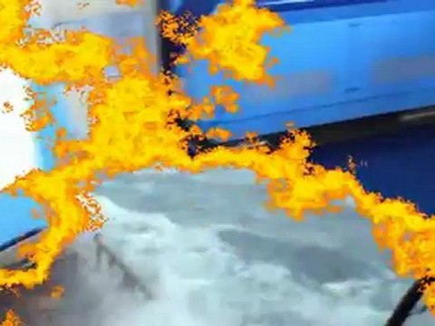 Волна-убийца Судно накренилось на 50 градусов