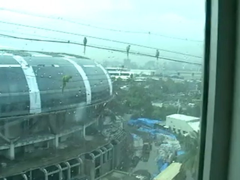 Mumbai'deki muhabbet kuşları...